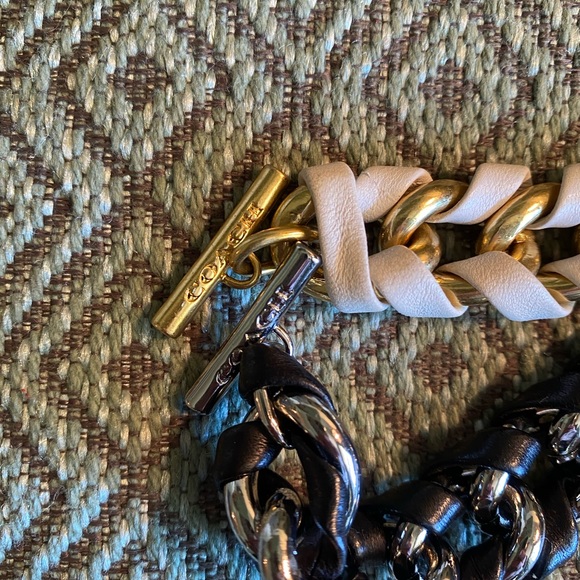 Coach leather toggle bracelet - Picture 8 of 10